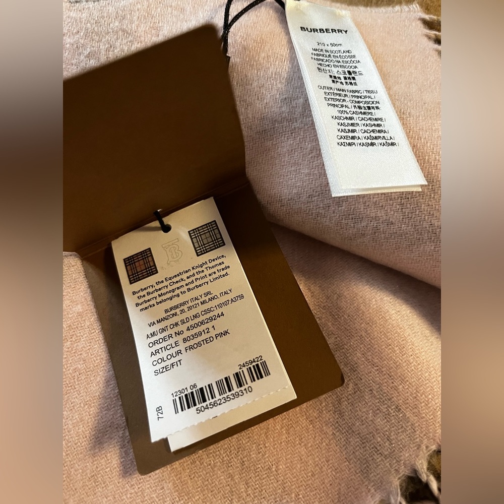 Burberry Reversible Check Cashmere Scarf - Picture 9 of 14